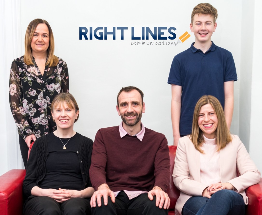 Right Lines (40 of 68) - website button